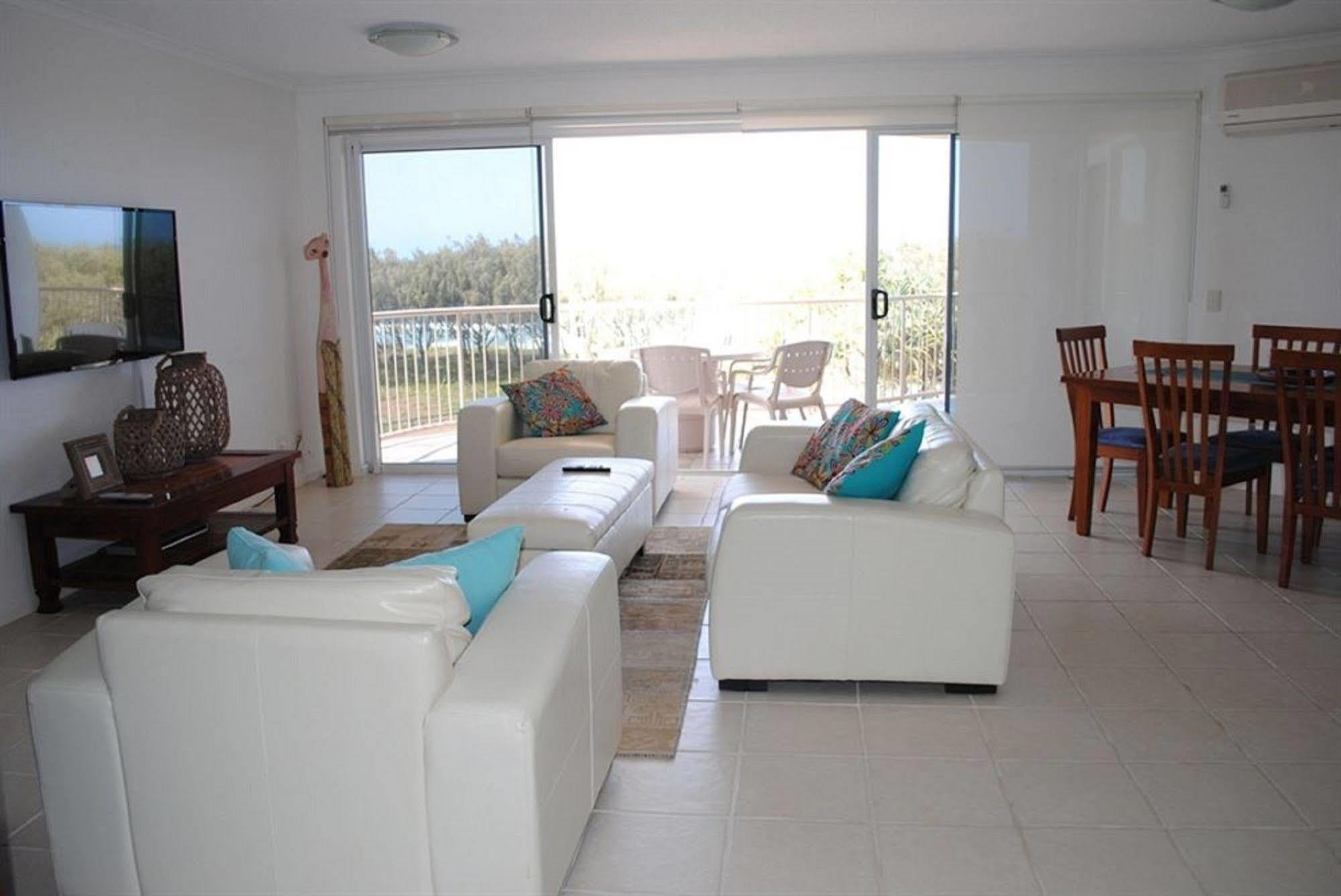 Surfside On The Beach Buddina Екстер'єр фото