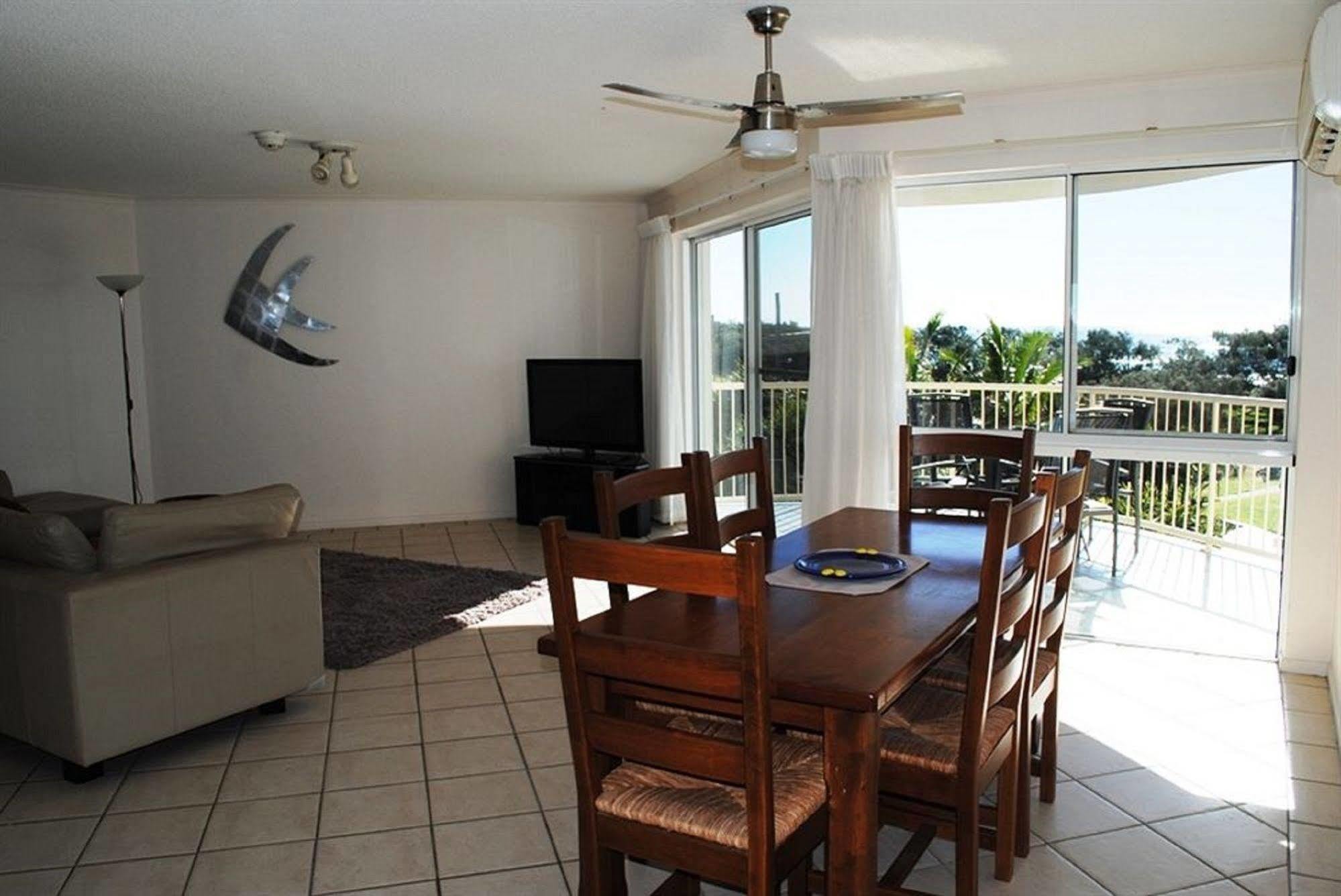 Surfside On The Beach Buddina Екстер'єр фото
