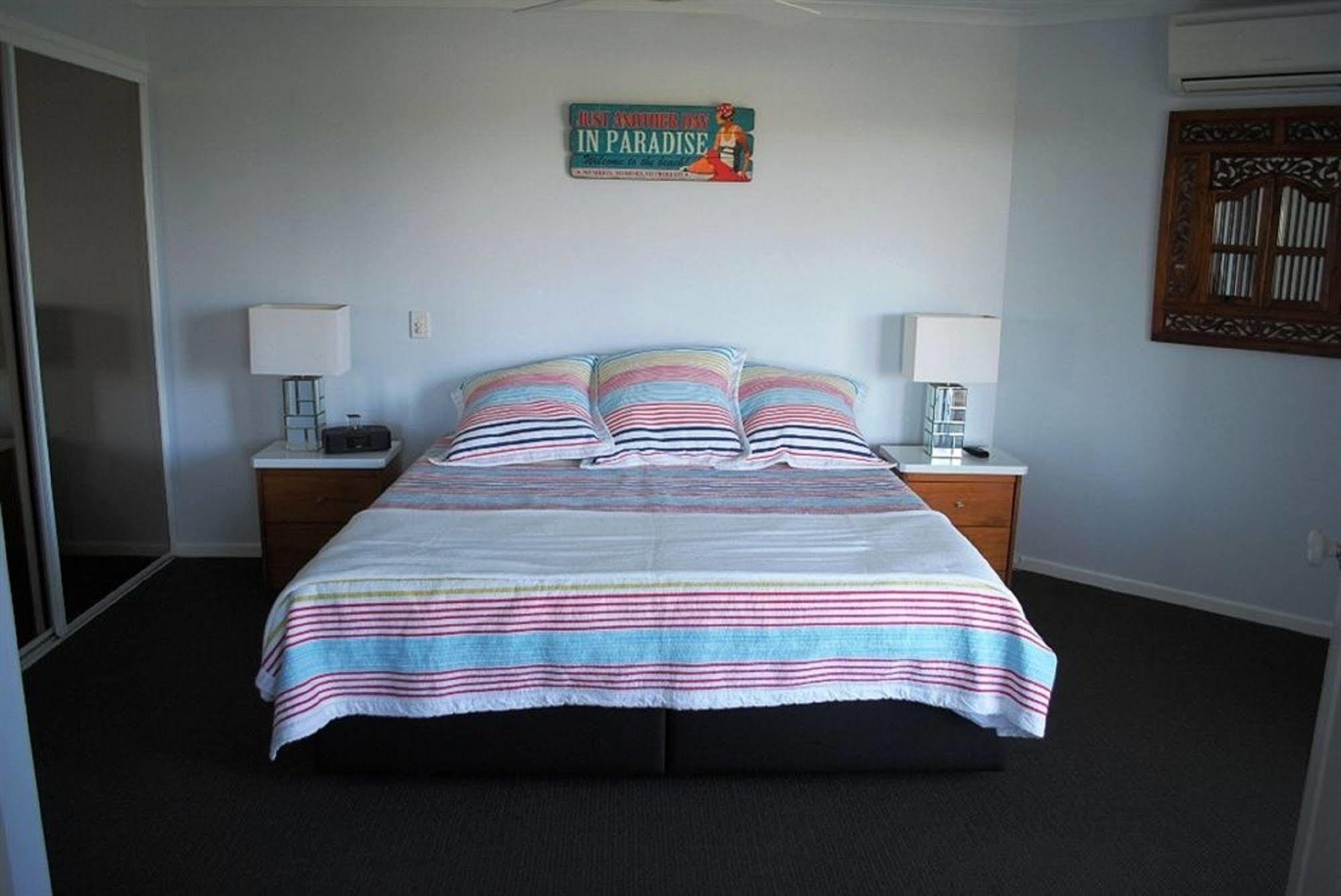 Surfside On The Beach Buddina Екстер'єр фото