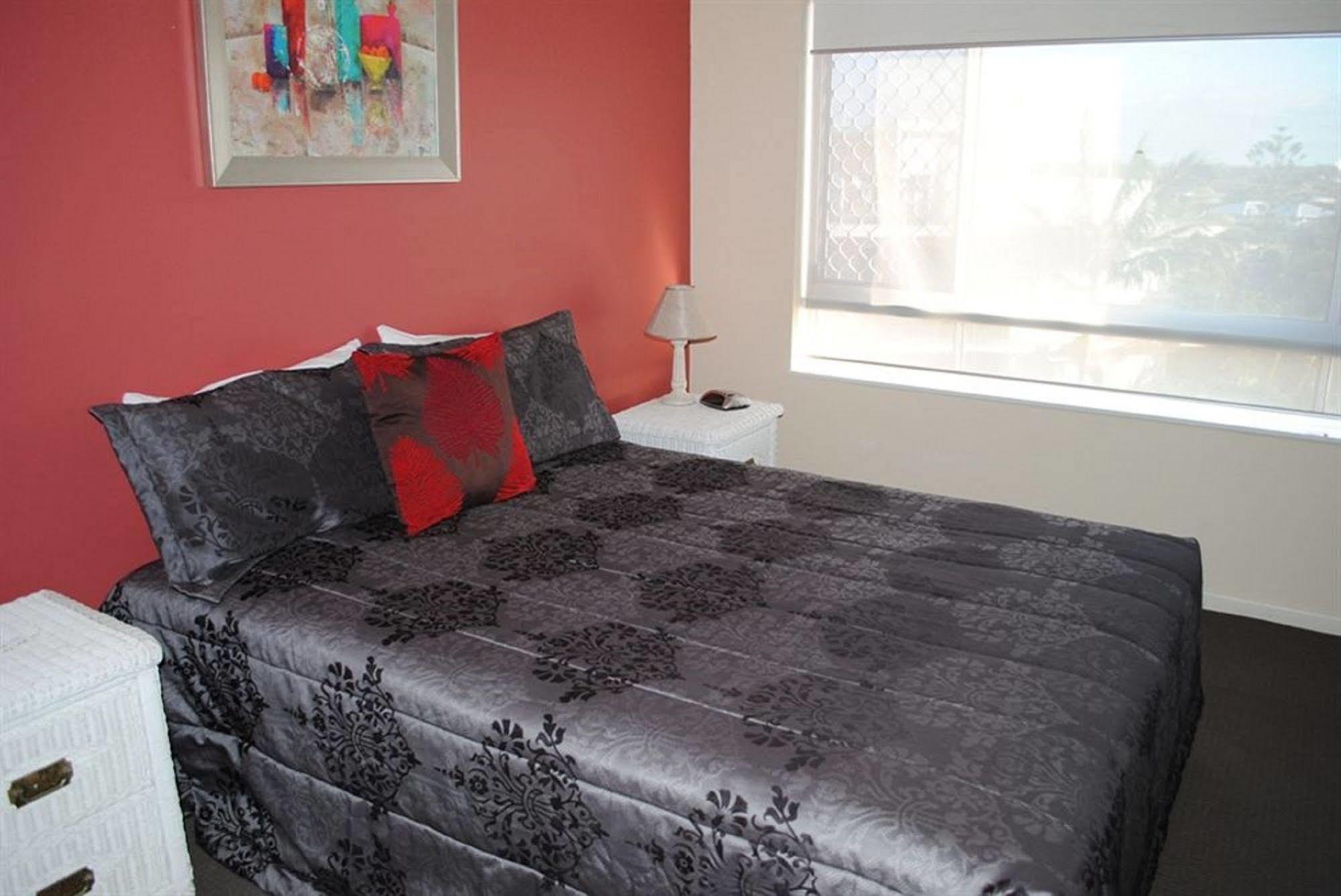 Surfside On The Beach Buddina Екстер'єр фото