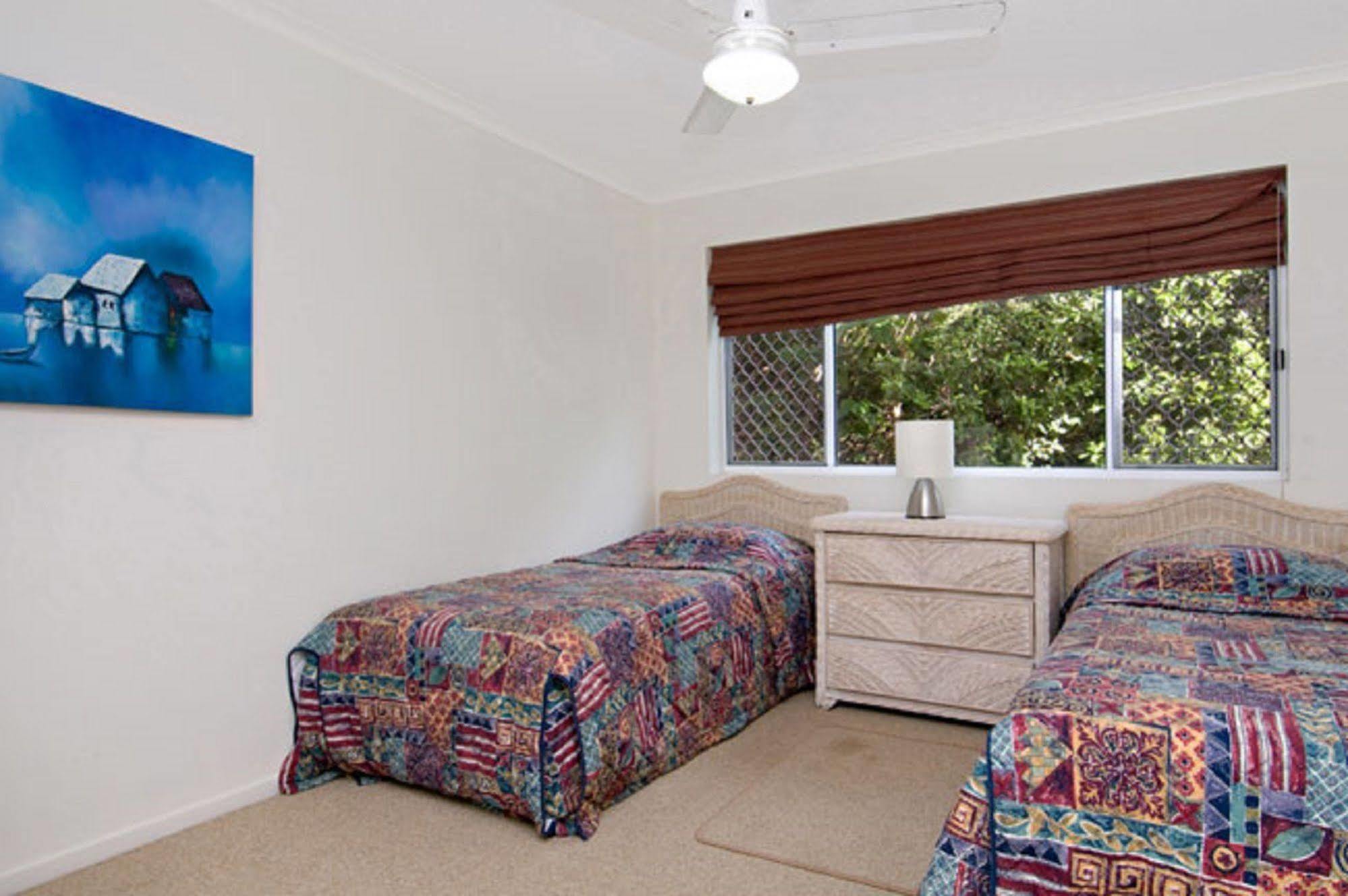 Surfside On The Beach Buddina Екстер'єр фото