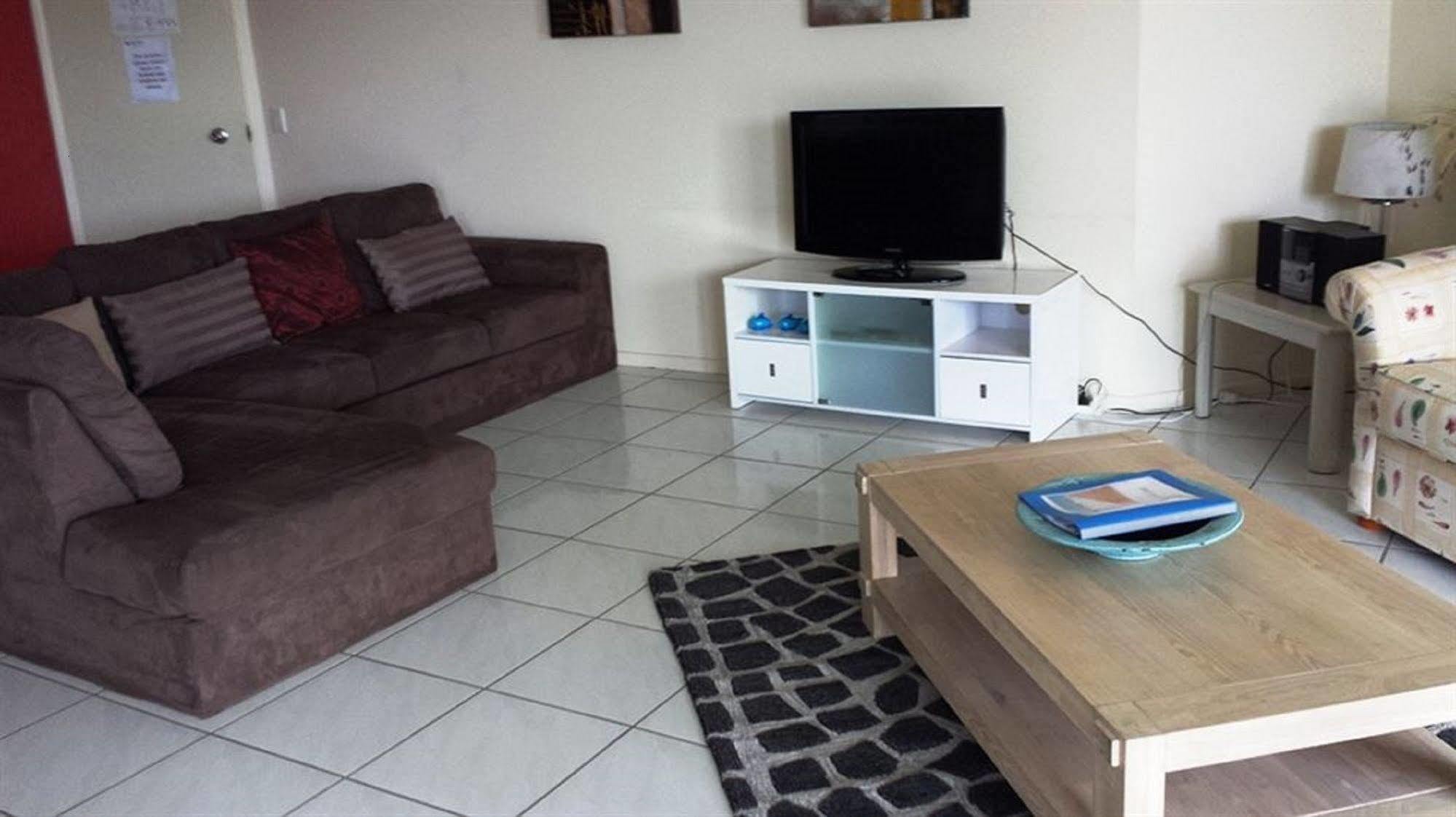 Surfside On The Beach Buddina Екстер'єр фото