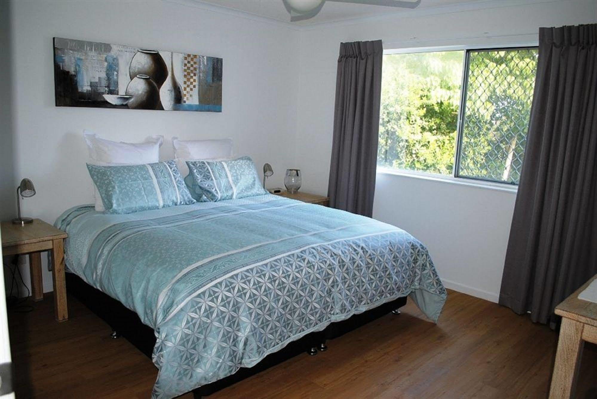 Surfside On The Beach Buddina Екстер'єр фото